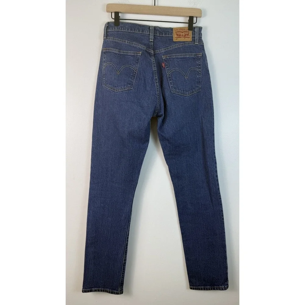 Levi's 501 Jeans Women's 27x32 Medium Blue Straight Leg Button Fly Denim Pants